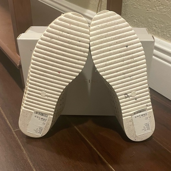 Marc Fisher Britta Woman’s Shoes - Picture 2 of 6